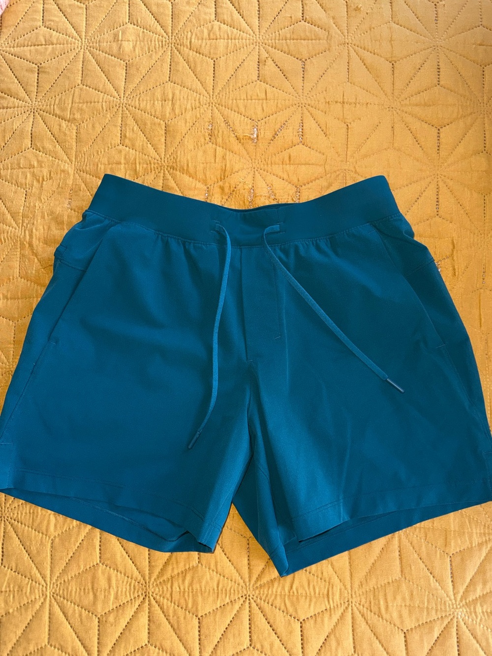 Lululemon Zeroed In Linerless Shoets